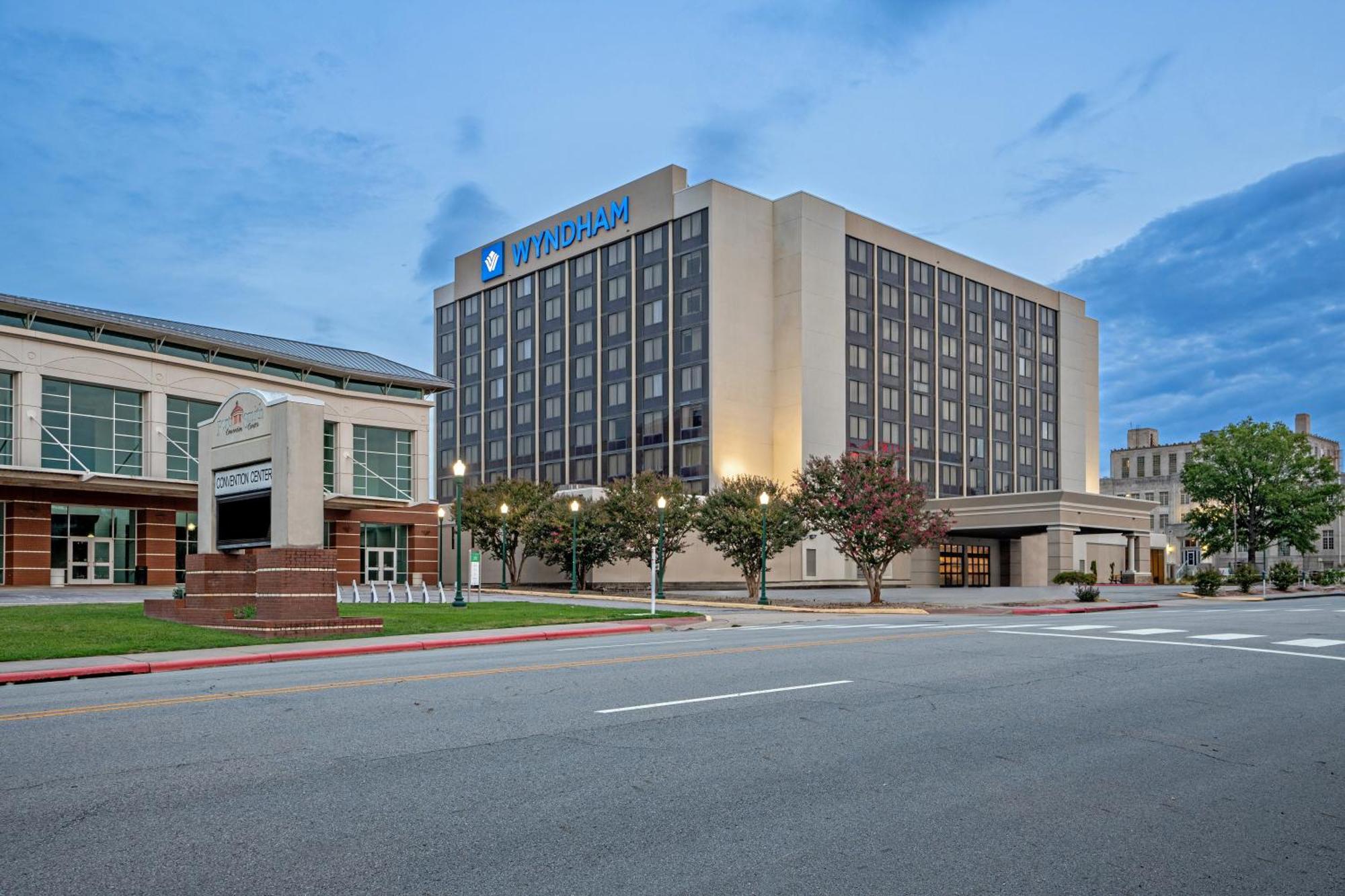 Wyndham Fort Smith City Center Hotell Eksteriør bilde